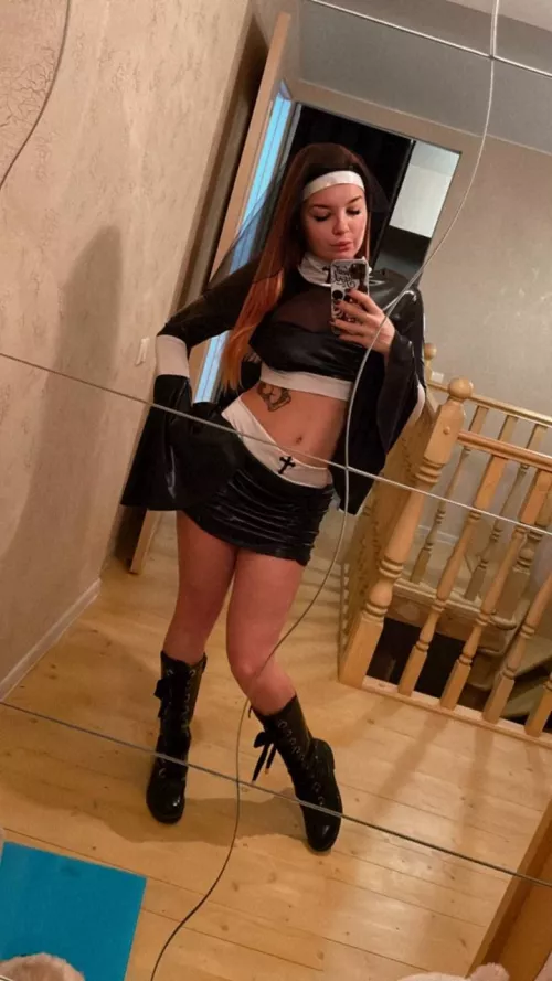 I like to cook for myself and my friends, do you like it when a girl cooks?