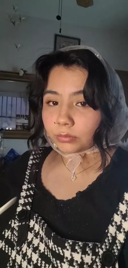 I love getting dressed up in my room by myself. I wish I didn't have anxiety so I could go out when I do.😔