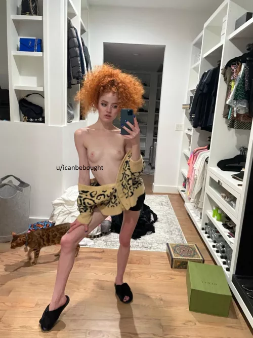 I love men who appreciate my tiny tits!