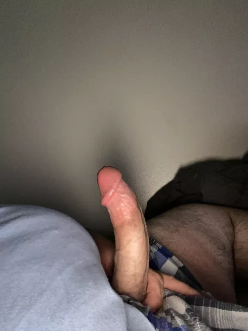 I may be a fatass but I got a sexy cock for you ;)