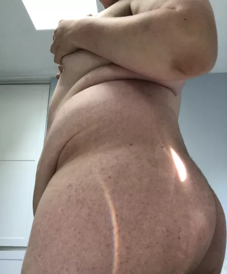 I need somewhere to sit, who can help