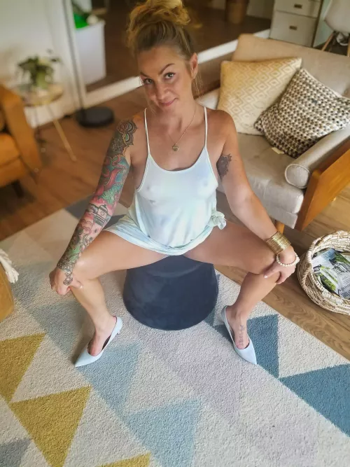 I swear it wasn't cold 😜You like? or should I put a bra on?🤣