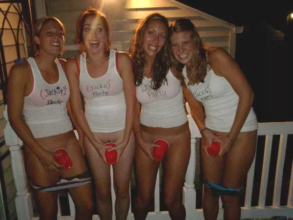 I think their pussies can listen to each other