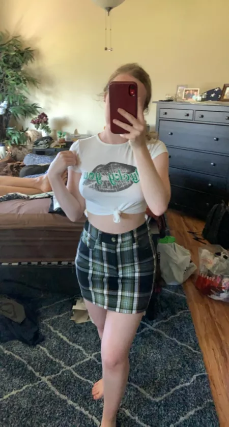 I think this is the perfect shirt to go out braless in 😈