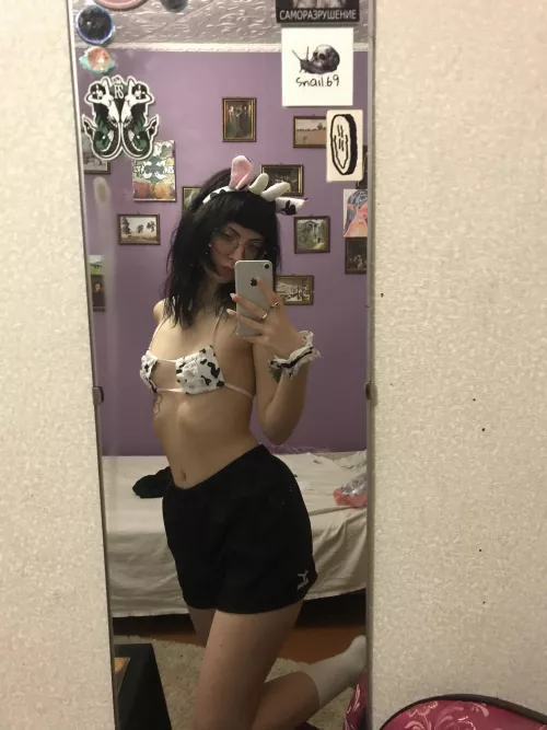 I will fulfill your desires🔥. I am 18 years old, a little girl who is ready to fulfill your requests.💦☺️😈 striptease, masturbation, toys and more I’m waiting for you on my OF🖤🖤🖤