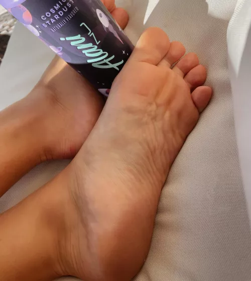 I wish you’d bury your nose in these wrinkles