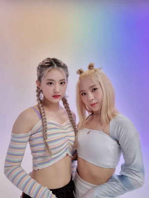 ICHILLIN' - Joonie and Chaerin