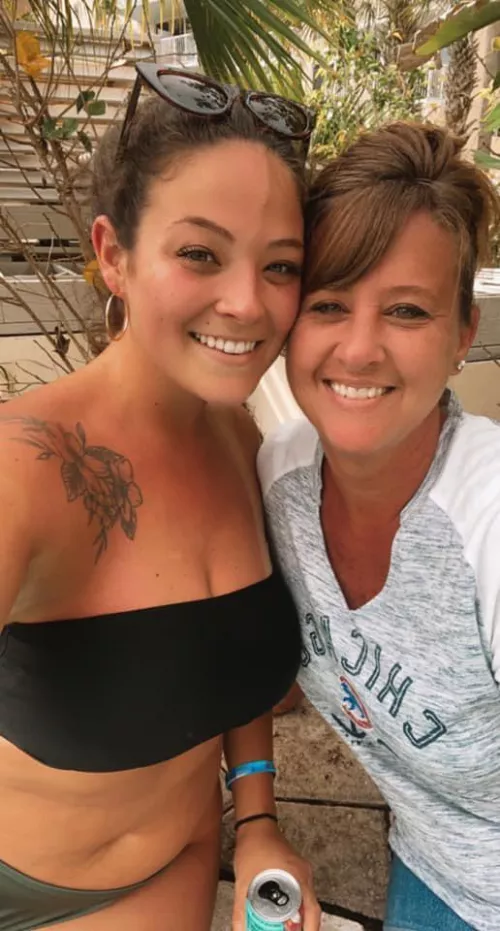 I’d be lying if I said I hadn’t cum to the mom before