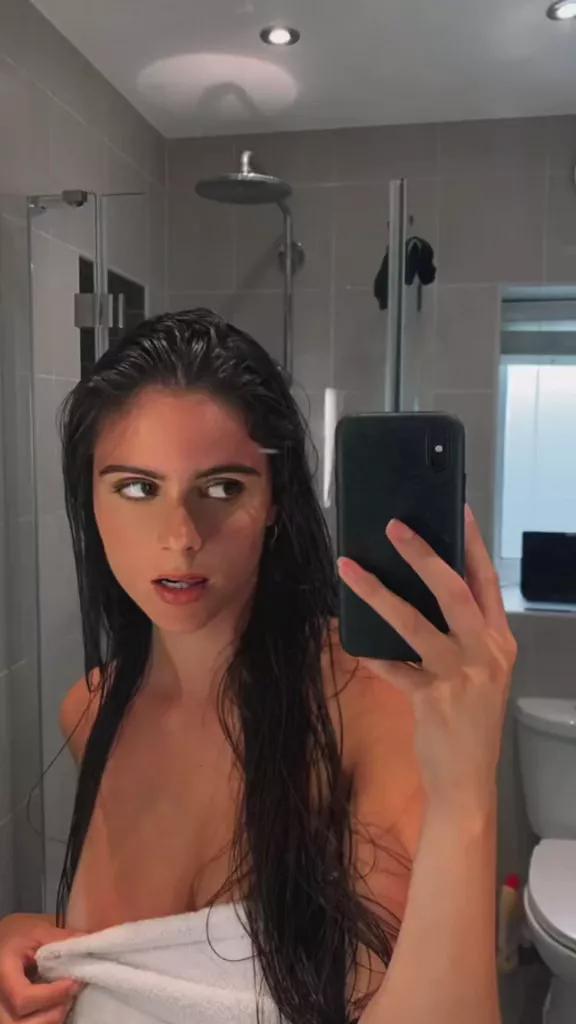 I'd like to see behind the towel