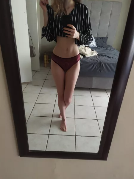 If you are a dad I wish you could fuck my tight pussy 😳