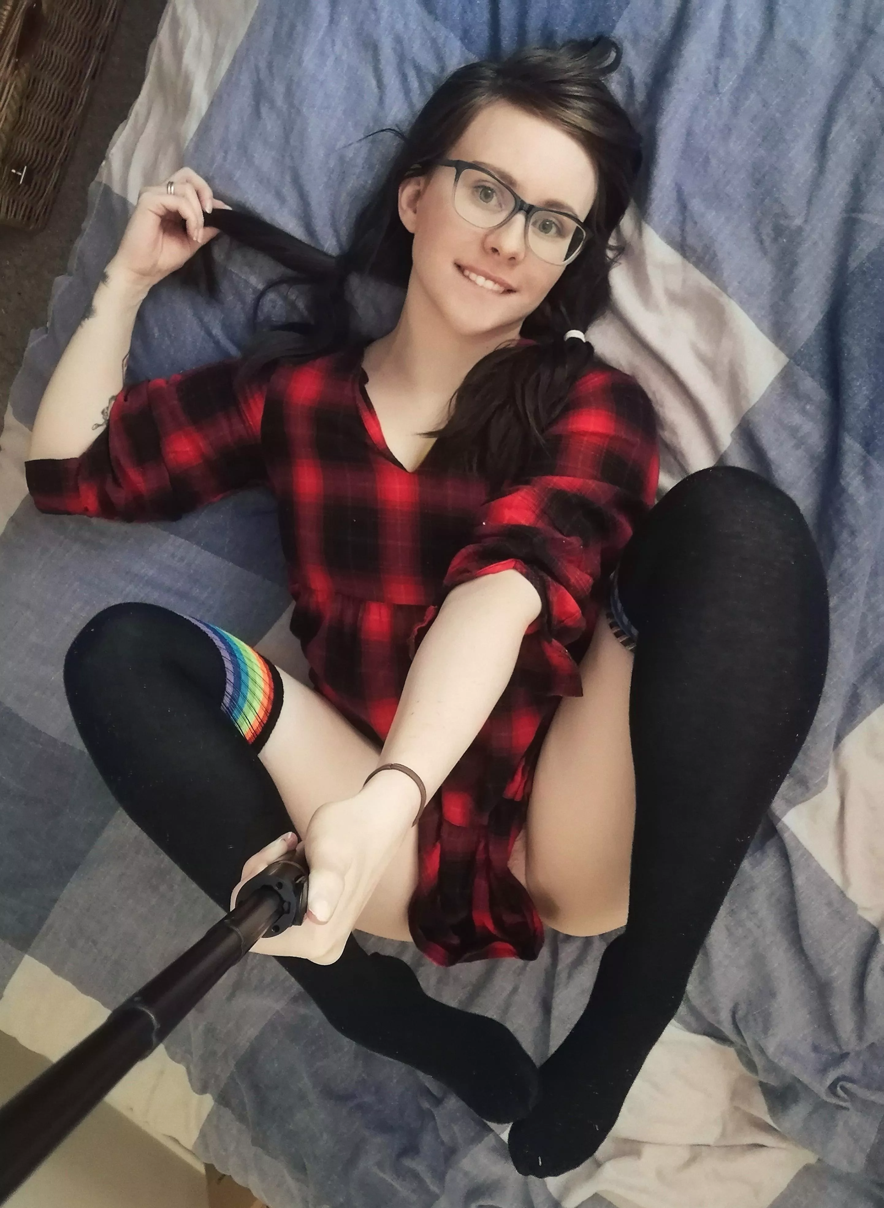 I'm Alice! SUPER interactive, sexting included with sub, NO PPV, solo + b/g content, multiple daily posts!! Come be my friend ❤️🥰 I'm Alice! SUPER interactive, sexting included with sub, NO PPV, solo + b/g content, multiple daily posts!! Come be my friend ❤️🥰