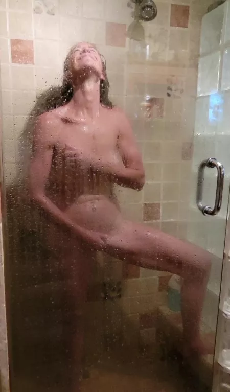 I'm all wet, time to get dirty ❤❤