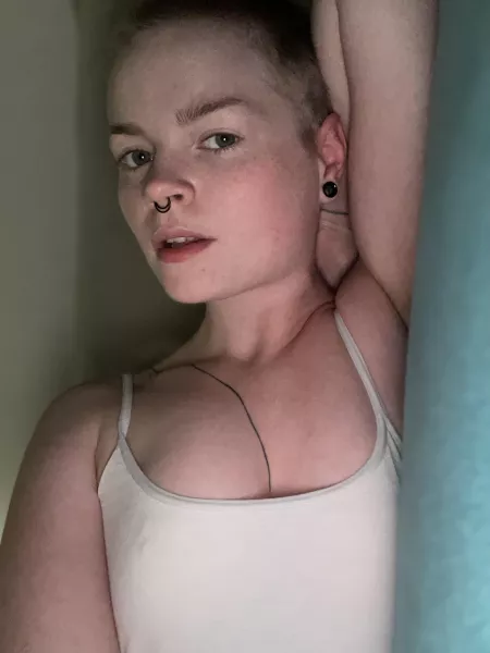 i'm bored, anybody wanna chat with me about your day?