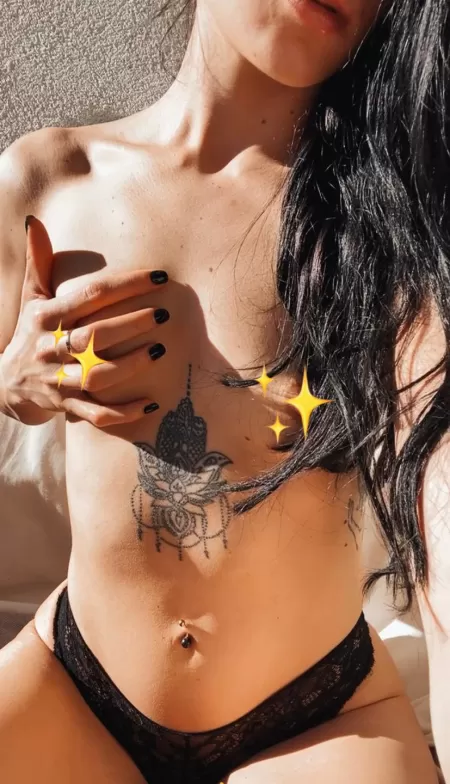 Im Felicia - and I’m your new addiction 👅 link below