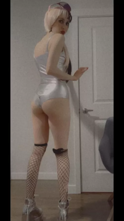 I’m going to put these boots and feet right into your face, bitches