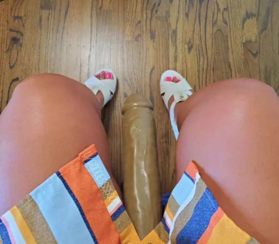 I’m mommy rose and I’m seeking for a loyal submissive slut to peg and train forever till I turn him into a beta sissy..Snapchat rose_smith1874