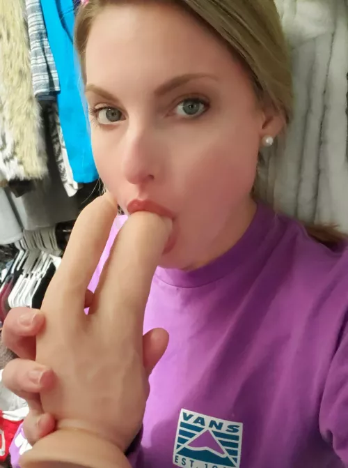 I’m so fkn horny rn I wanna be your cum slut babe