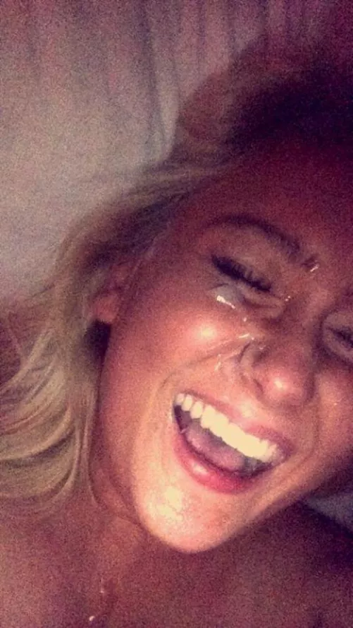 Im so hard right now :)