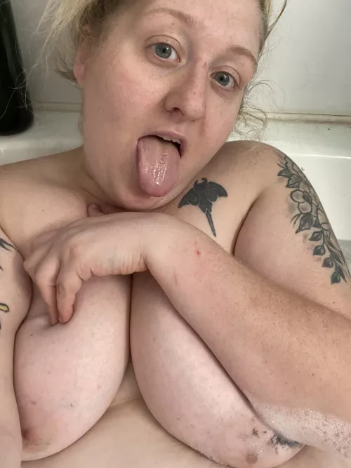 I’m so horny today!