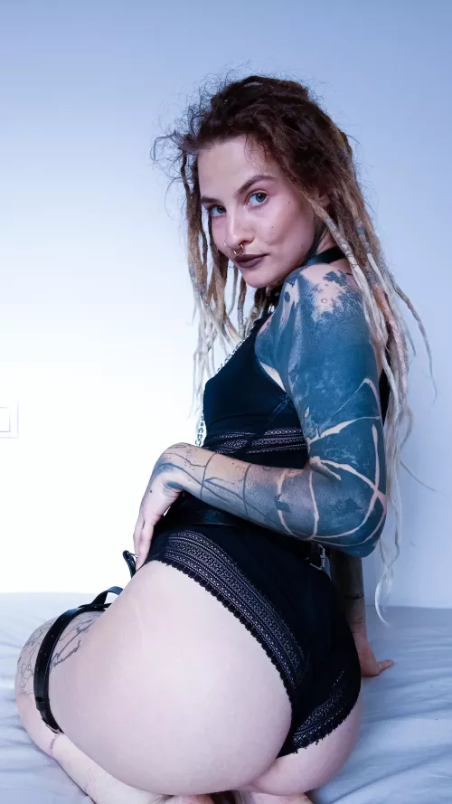 💙inked chicks allowed here?