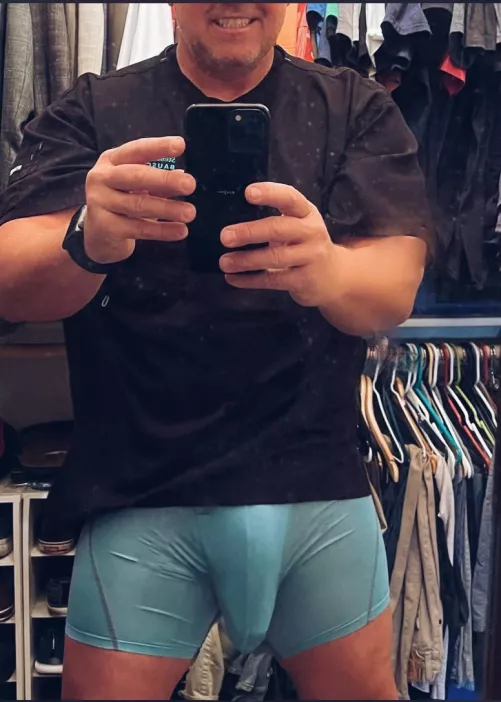 It is so hard to hide! I love the stares I get all day long😀