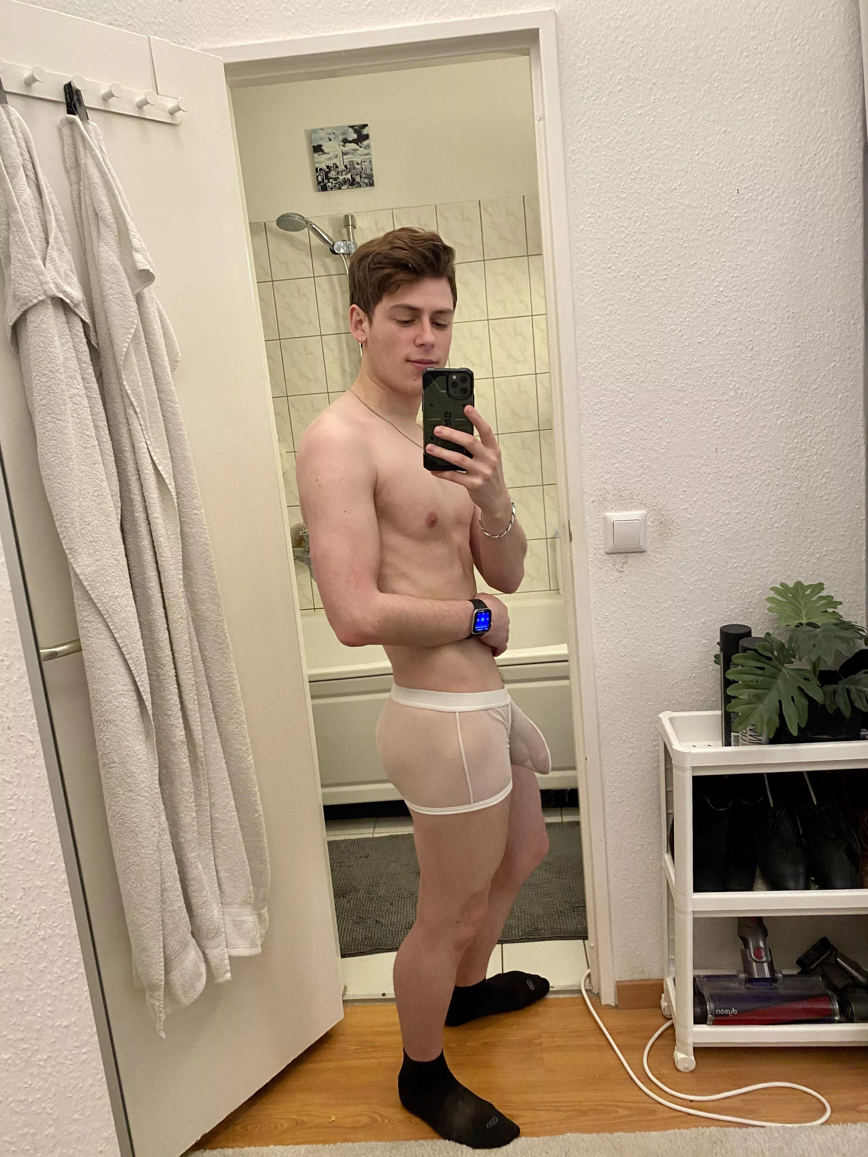 It’s „clearly“ a good angle.