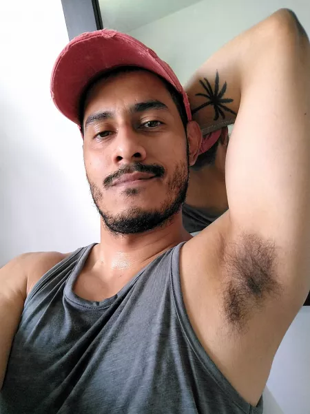 It's hella humid over here!! 🥵🥵