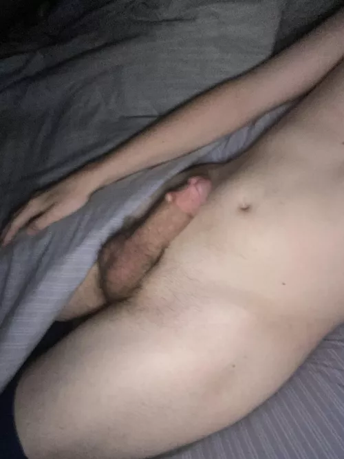 It’s so cold here, wanna warm me up?