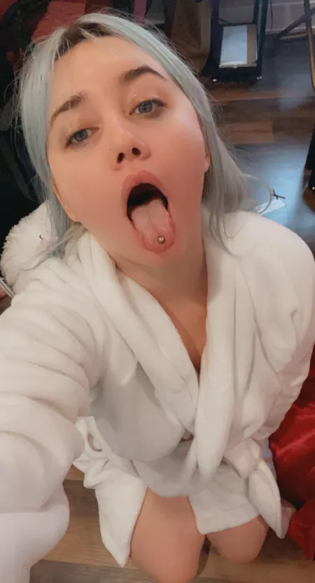 I’ve been listening to Bambi sleep all day… all I can do is kneel here and make this face, waiting for cock