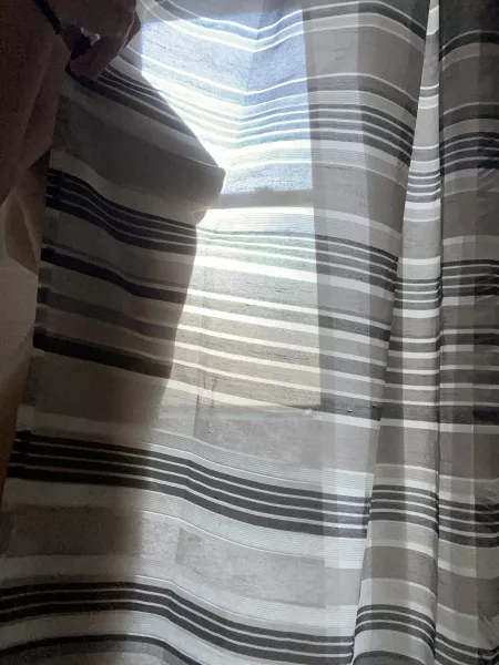 Join my morning shower, luv ?