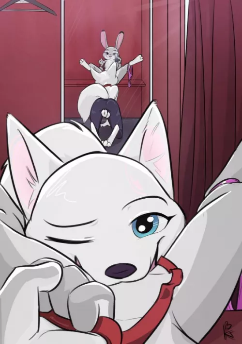 Judy and Skye´s locker room shenanigans (Ittybitty)