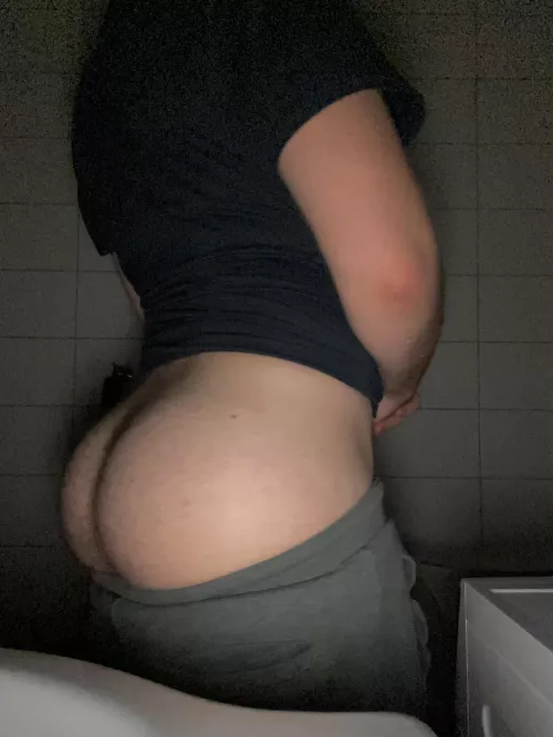 Juicy ass? (19)