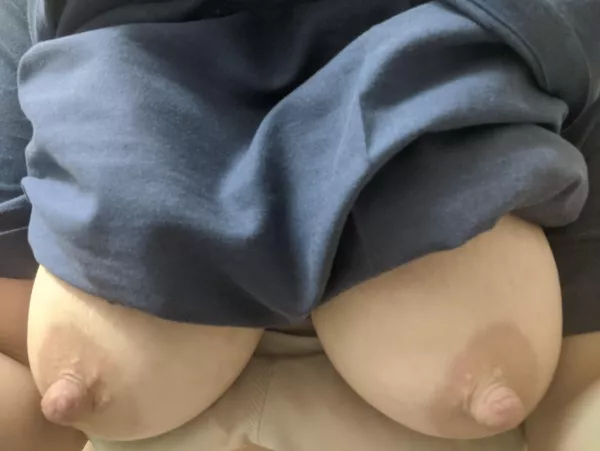 Just a quick peek 😜