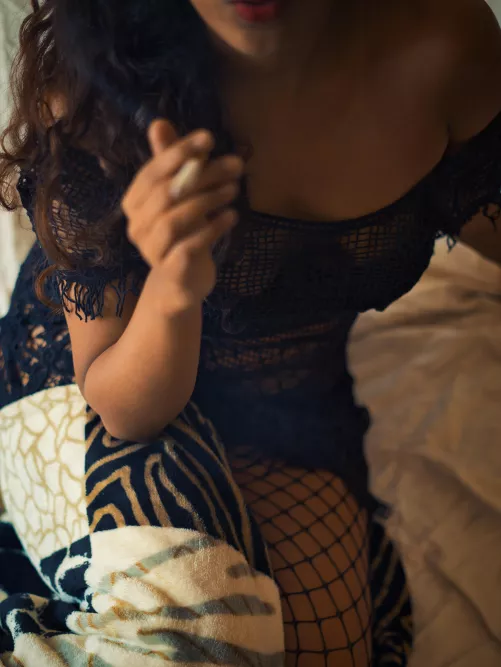 Just a smoking, chilling and cuddling kinda day ✨[f] 💕