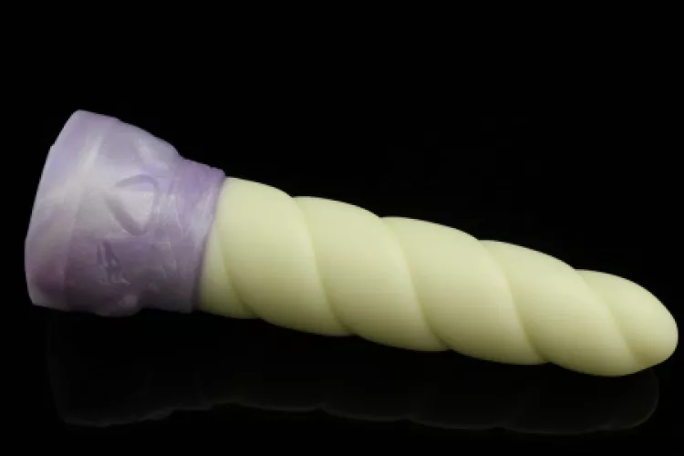 Just added a small Mystic natural to my wishlist two days ago and was able to grab one off of the drop today! So excited ☺️ AND it glows in the dark? Super cool!