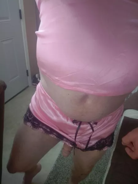 Just got a new outfit love pink