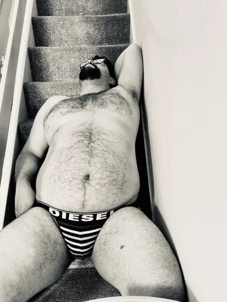 Just taking a little rest before I carry on with the cleaning. I hope that is ok.