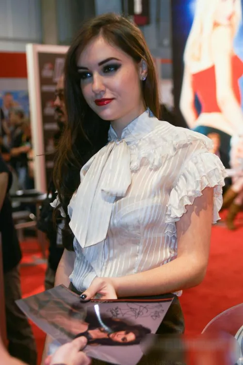 Keep me hard and throbbing for Sasha until I can't take it anymore