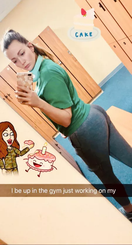 Kik dumptruccs for this thick milf