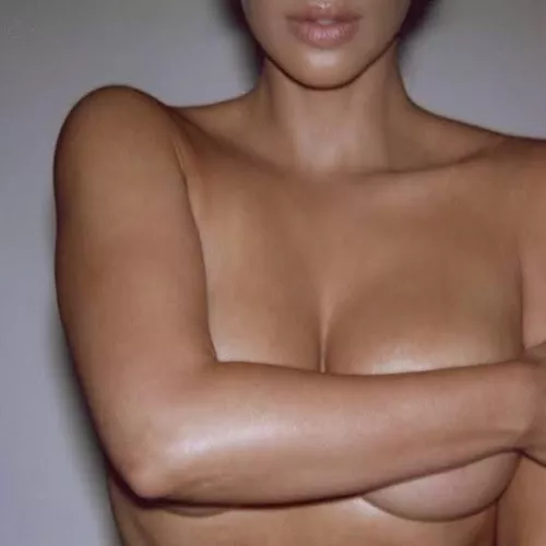 Kim’s boobs