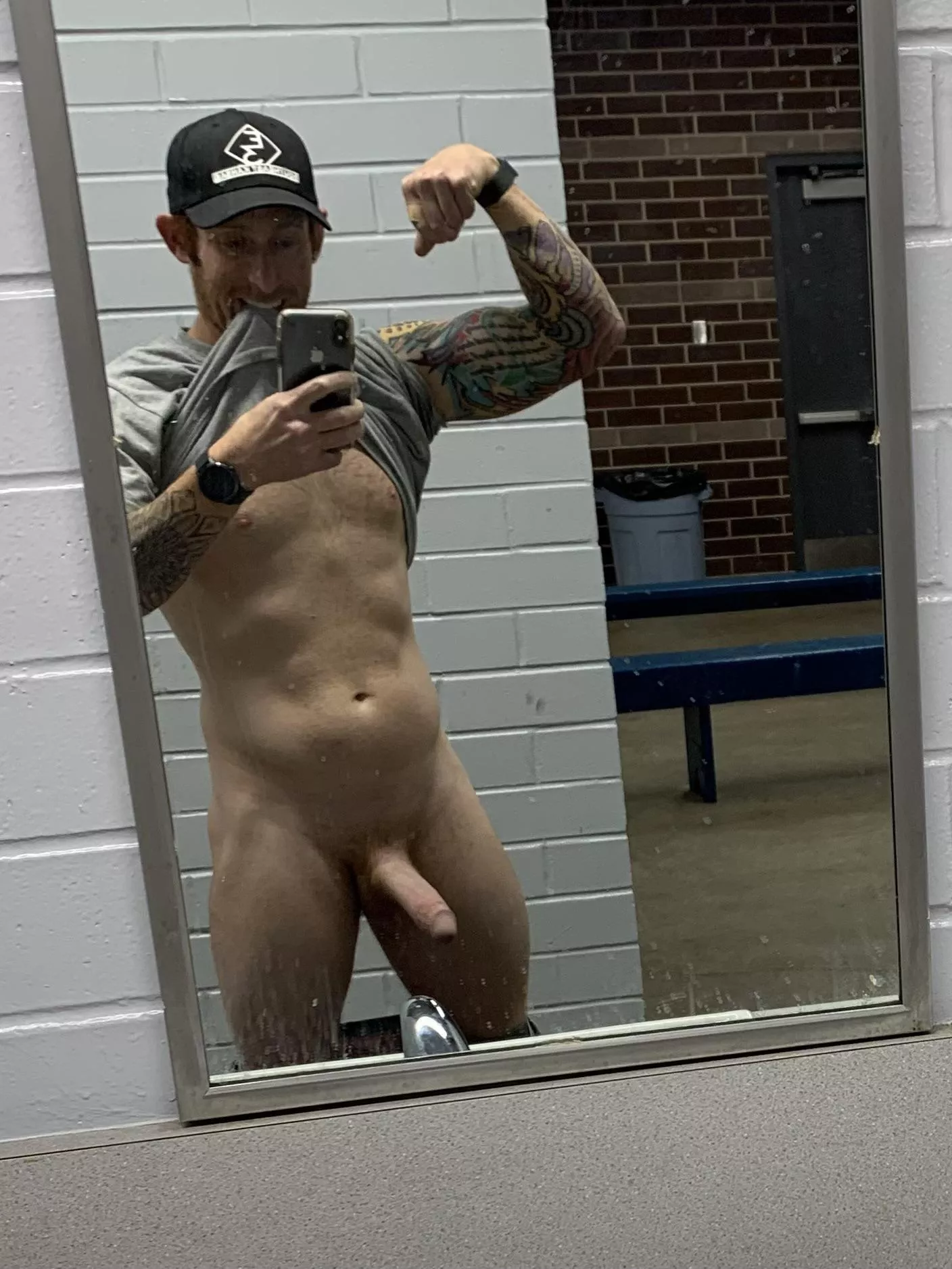Kind of bored at work. But really feeling this gym progress. What do you ladies think. You want come keep me company. Shoot me a message Kind of bored at work. But really feeling this gym progress. What do you ladies think. You want come keep me company. Shoot me a message