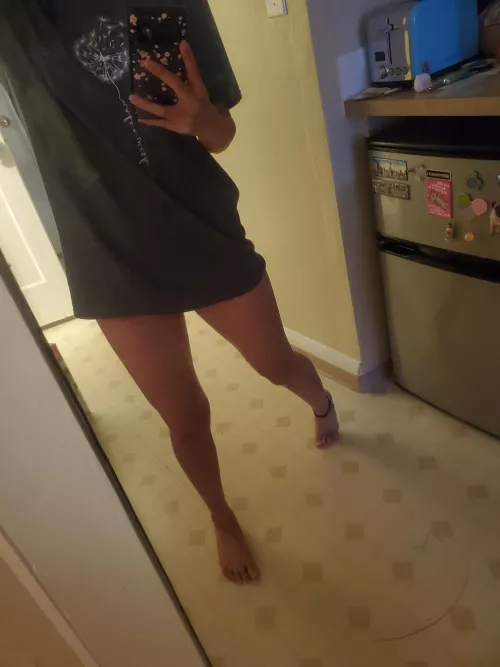 kinda weird angle but I love my legs 💜