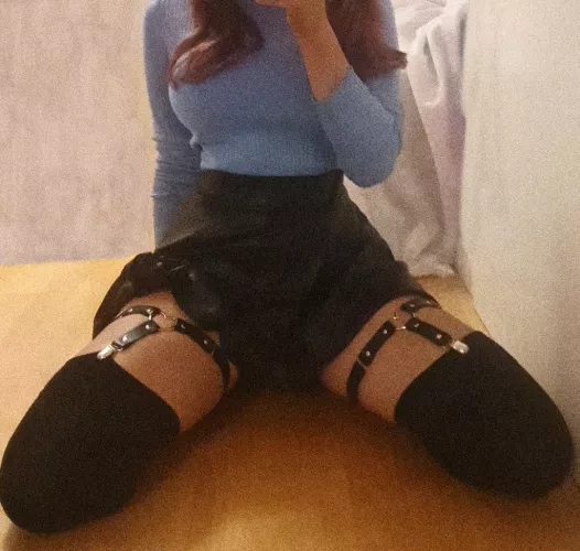 knee socks make me horny