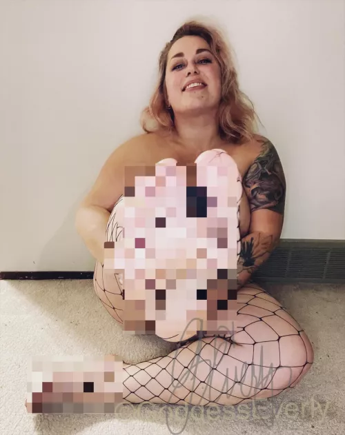 Kneel and worship at my feet, beta, and I will keep you safe in a pussy-free existence. Your little shrimp dick doesn’t deserve to throb, anyways.