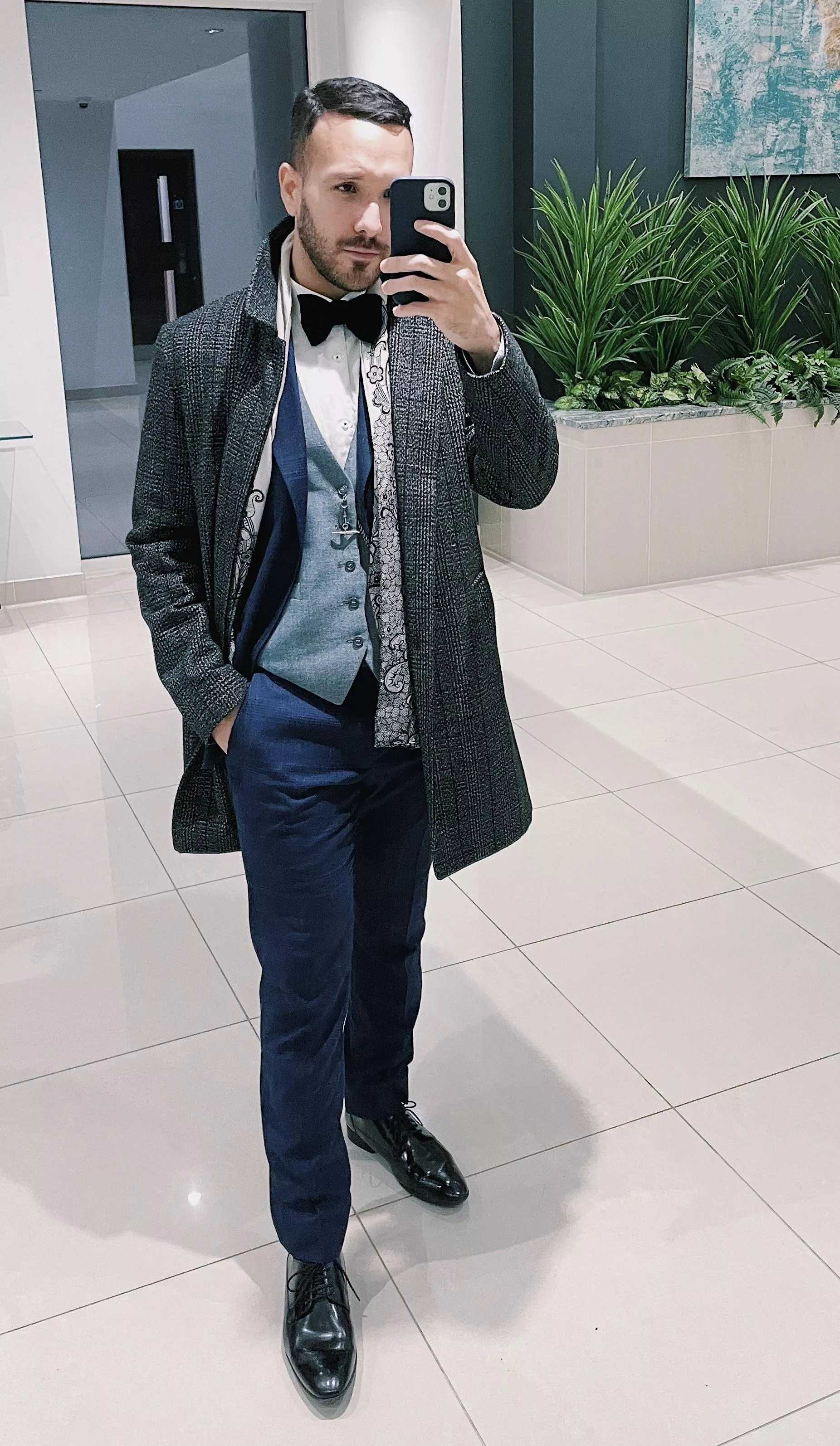 Last night I went to a Gatsby inspired party and I used what I had to come up with this outfit. What do you think? π
be gentle. Last night I went to a Gatsby inspired party and I used what I had to come up with this outfit. What do you think? π
be gentle.
