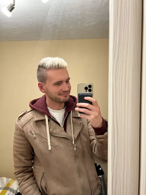 layering up for a cold night 💥🥶