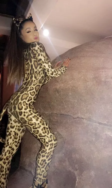 [League 10] Ariana Grande