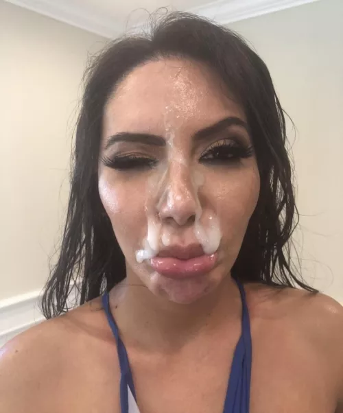 Lela star Thick facial