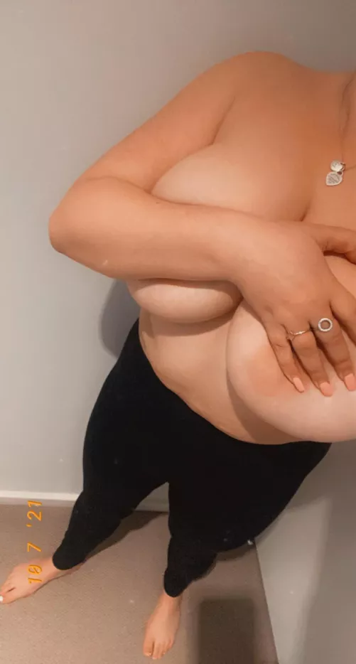 Let me be your girl 💕