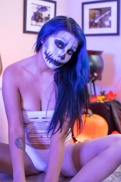 Let me haunt your house 👻